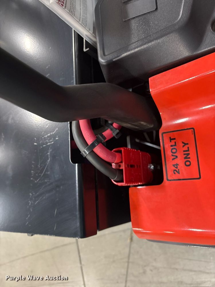 image for item ND9933 2023 Linde EWR40 pallet jack