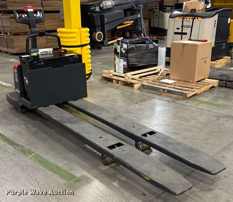 image for item ND9934 2023 Linde EWR40 pallet jack