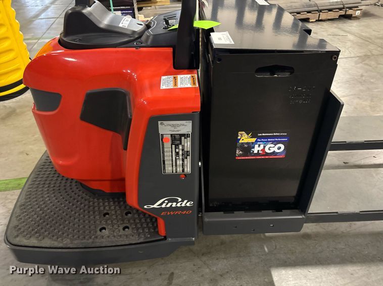 image for item ND9934 2023 Linde EWR40 pallet jack