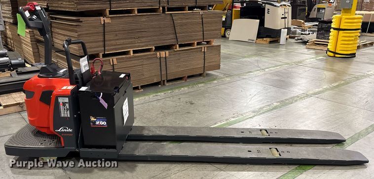 image for item ND9935 2023 Linde EWR40 pallet jack