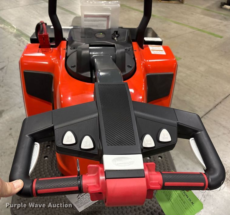 image for item ND9935 2023 Linde EWR40 pallet jack