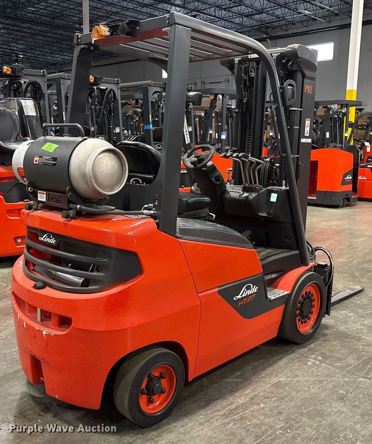 image for item ND9938 2023 Linde HT27CT forklift