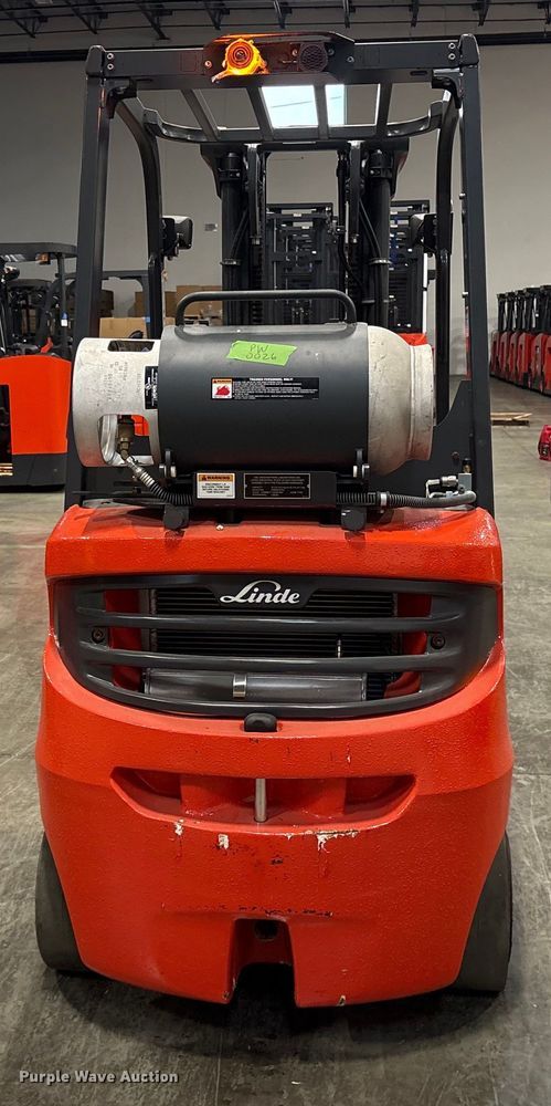 image for item ND9938 2023 Linde HT27CT forklift