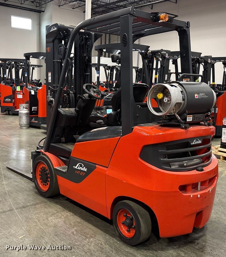 image for item ND9938 2023 Linde HT27CT forklift