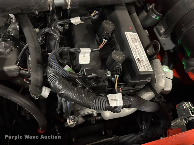 image for item ND9938 2023 Linde HT27CT forklift