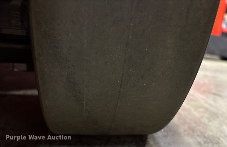 image for item ND9938 2023 Linde HT27CT forklift