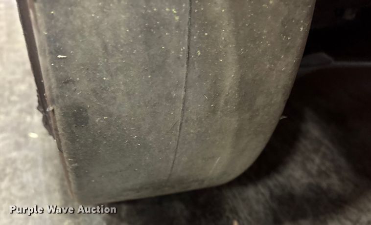 image for item ND9938 2023 Linde HT27CT forklift