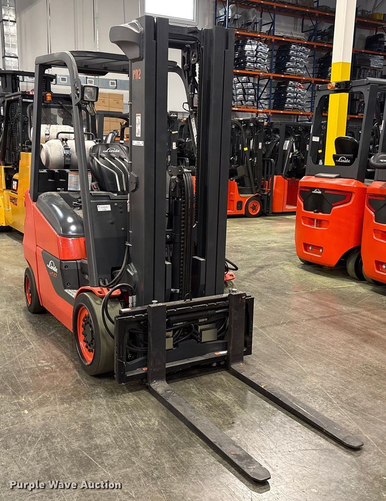 image for item ND9939 2023 Linde HT27CT forklift