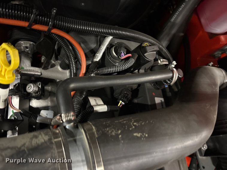 image for item ND9939 2023 Linde HT27CT forklift