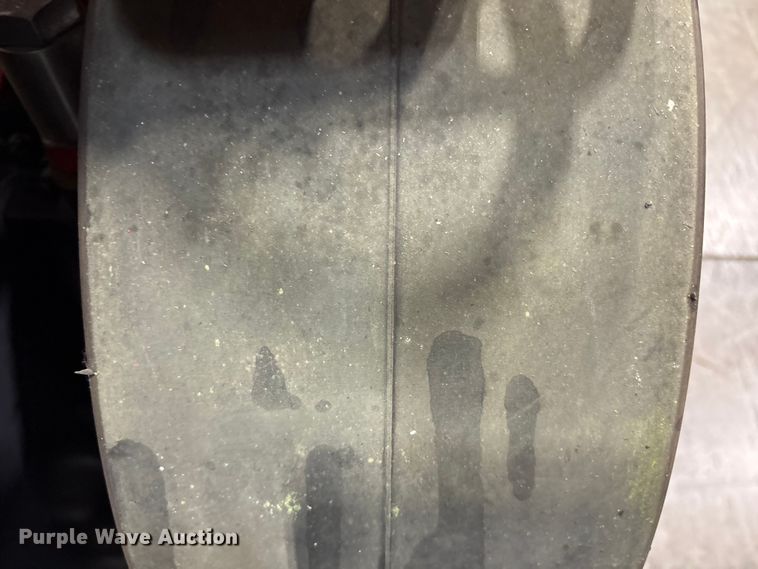 image for item ND9939 2023 Linde HT27CT forklift