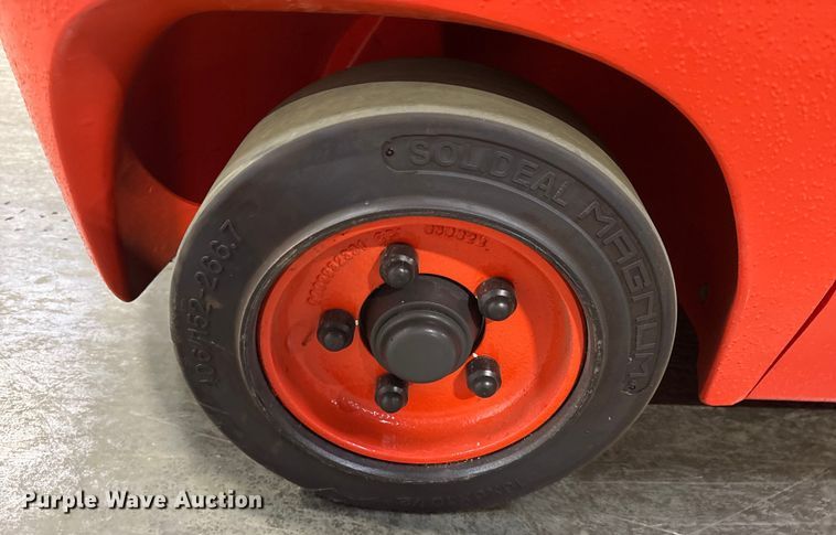 image for item ND9939 2023 Linde HT27CT forklift