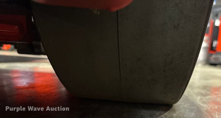 image for item ND9939 2023 Linde HT27CT forklift