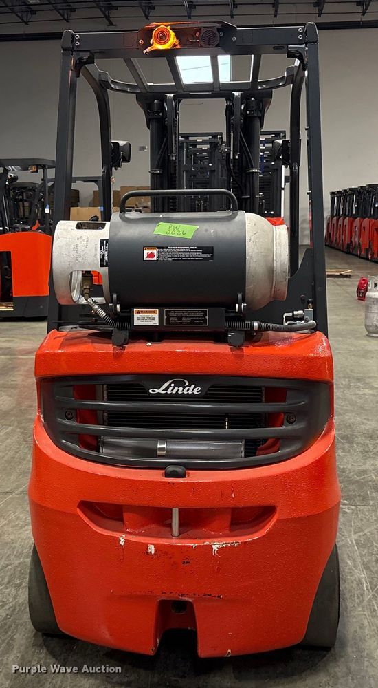 image for item ND9940 2023 Linde HT27CT forklift