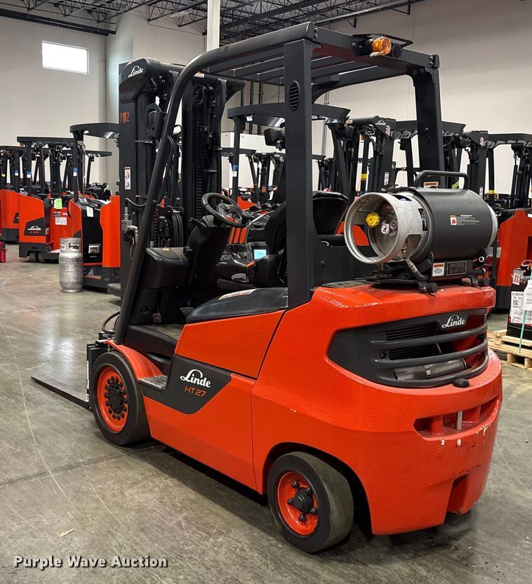 image for item ND9940 2023 Linde HT27CT forklift