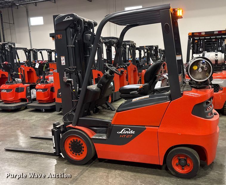 image for item ND9940 2023 Linde HT27CT forklift