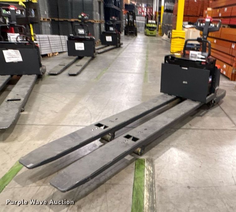 image for item ND9945 2023 Linde EWR40 pallet jack