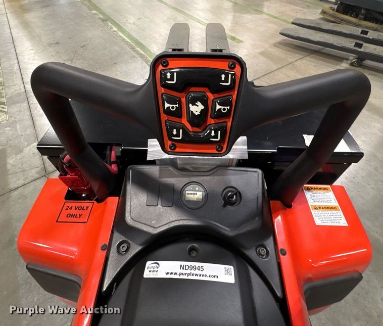 image for item ND9945 2023 Linde EWR40 pallet jack