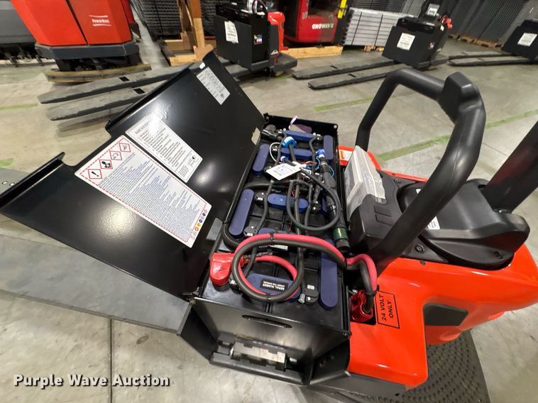 image for item ND9945 2023 Linde EWR40 pallet jack