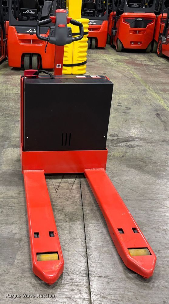 image for item ND9946 2023 Linde MT20 pallet jack