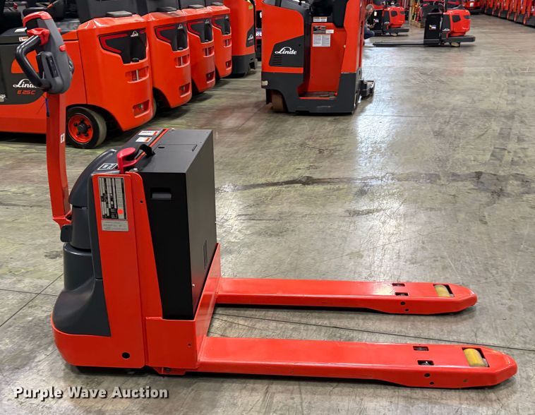 image for item ND9946 2023 Linde MT20 pallet jack