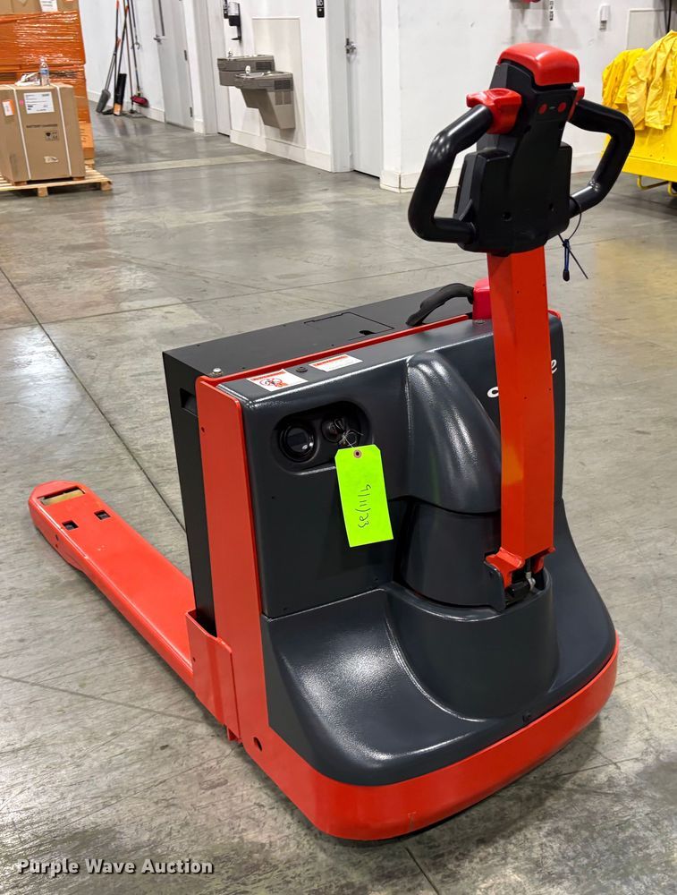 image for item ND9946 2023 Linde MT20 pallet jack