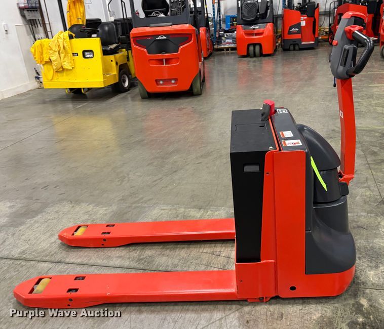 image for item ND9946 2023 Linde MT20 pallet jack