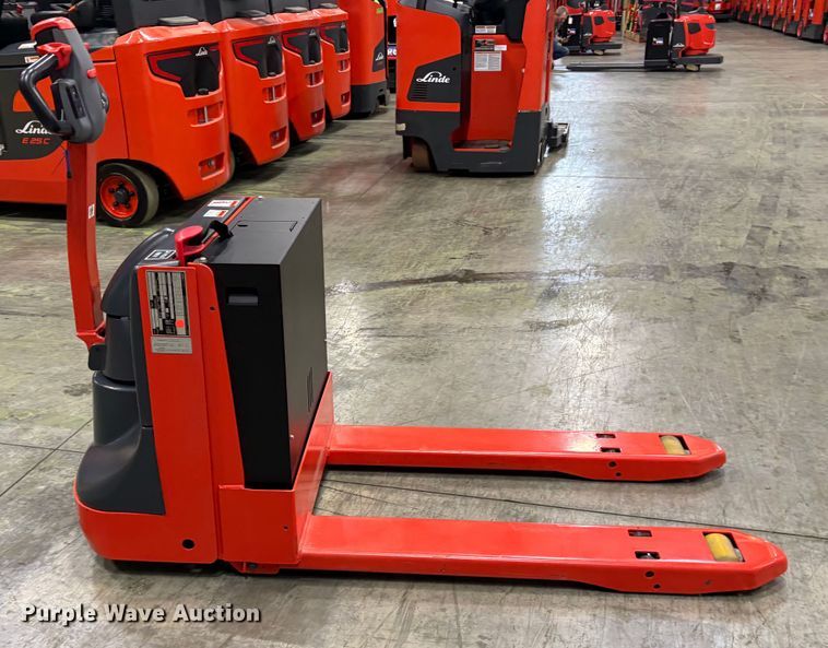 image for item ND9947 2023 Linde MT20 pallet jack