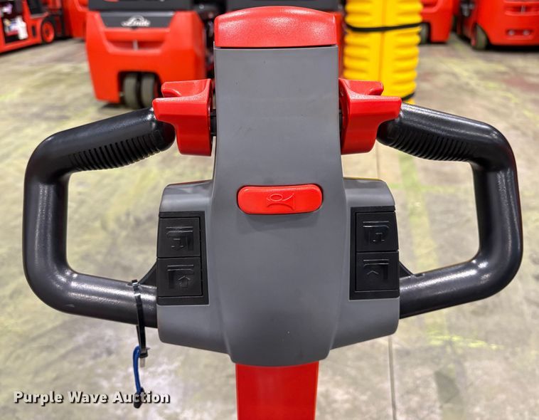 image for item ND9947 2023 Linde MT20 pallet jack