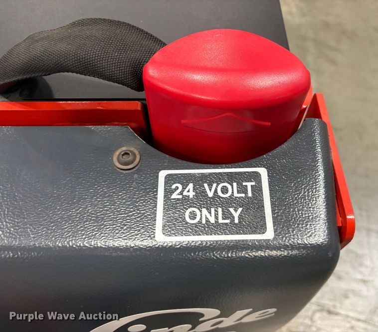 image for item ND9947 2023 Linde MT20 pallet jack