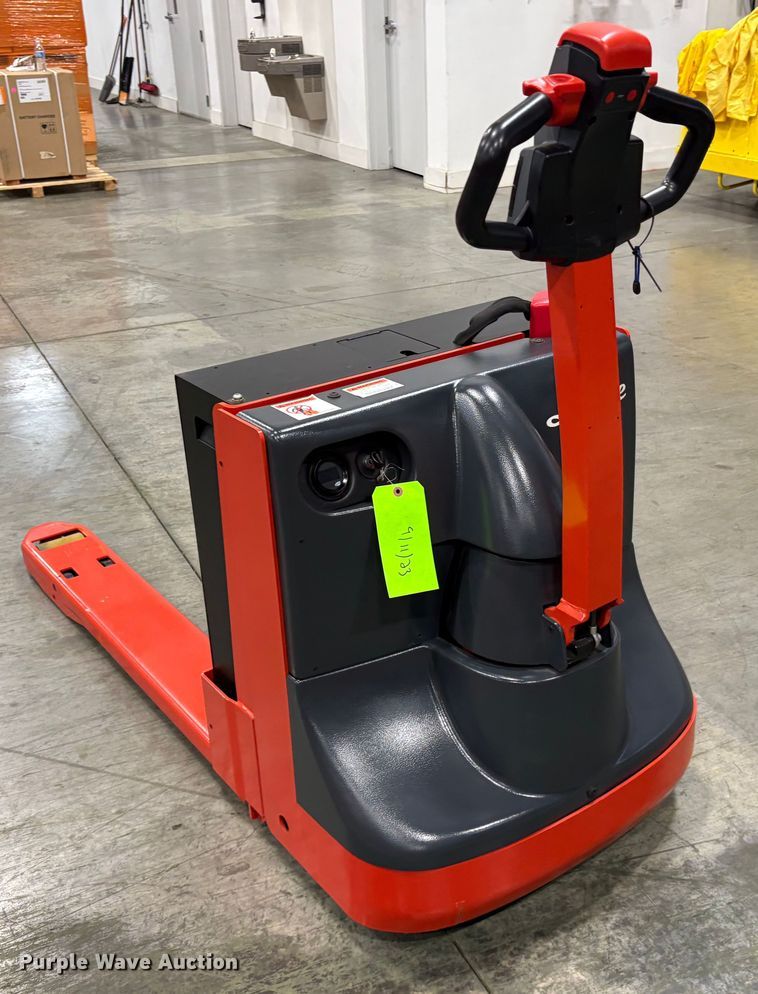 image for item ND9949 2023 Linde MT20 pallet jack