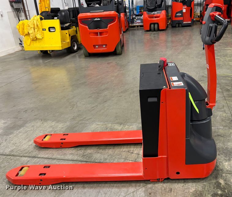 image for item ND9949 2023 Linde MT20 pallet jack