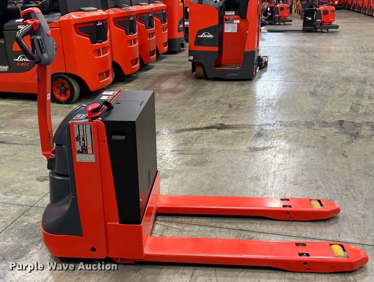 image for item ND9953 2023 Linde MT20 pallet jack