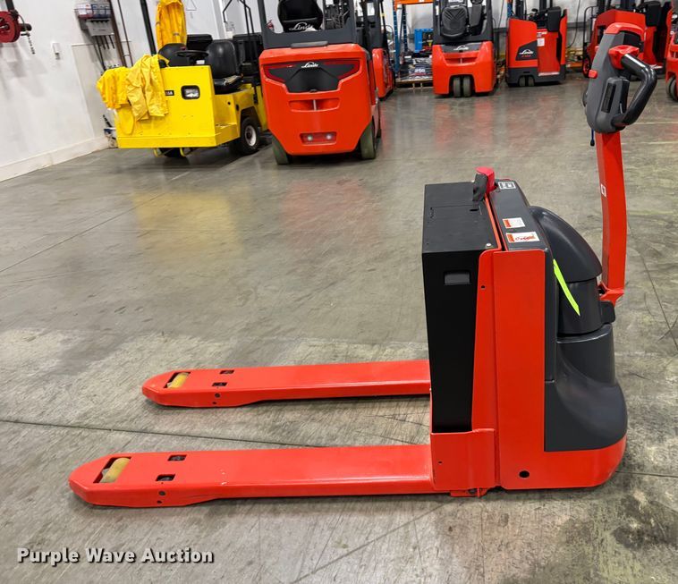 image for item ND9953 2023 Linde MT20 pallet jack