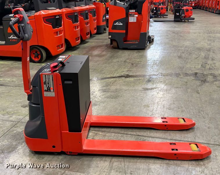 image for item ND9954 2023 Linde MT20 pallet jack