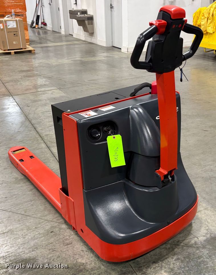 image for item ND9954 2023 Linde MT20 pallet jack