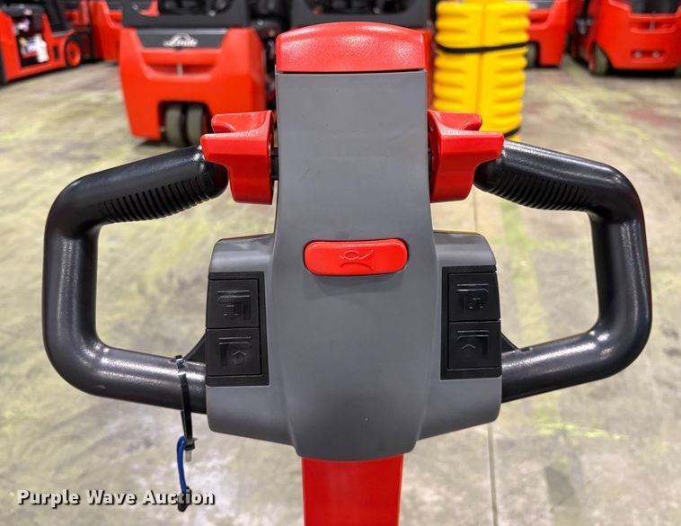 image for item ND9956 2023 Linde MT20 pallet jack