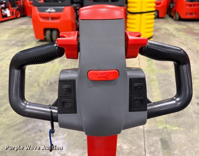 image for item ND9957 2023 Linde MT20 pallet jack