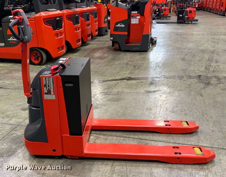 image for item ND9959 2023 Linde MT20 pallet jack