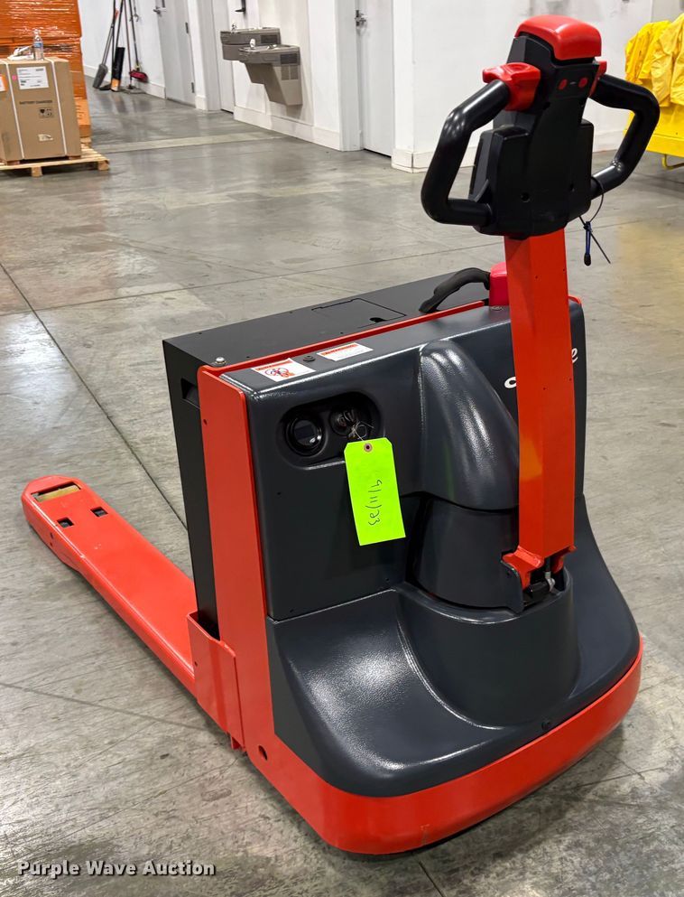 image for item ND9960 2023 Linde MT20 pallet jack