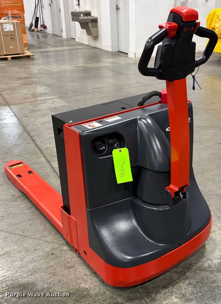 image for item ND9961 2023 Linde MT20 pallet jack