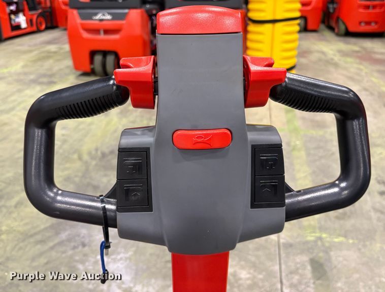 image for item ND9961 2023 Linde MT20 pallet jack