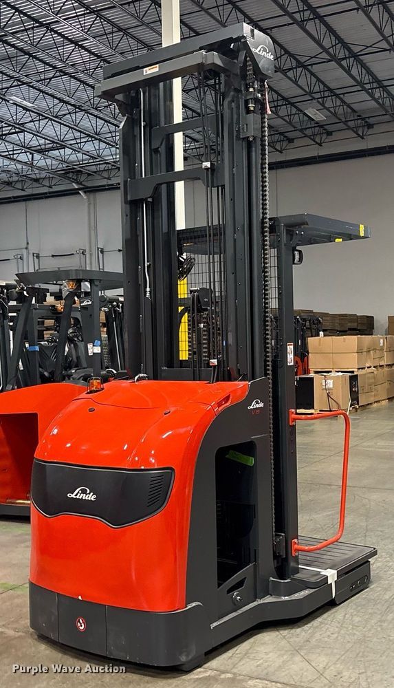 image for item ND9962 2023 Linde V15 order picker