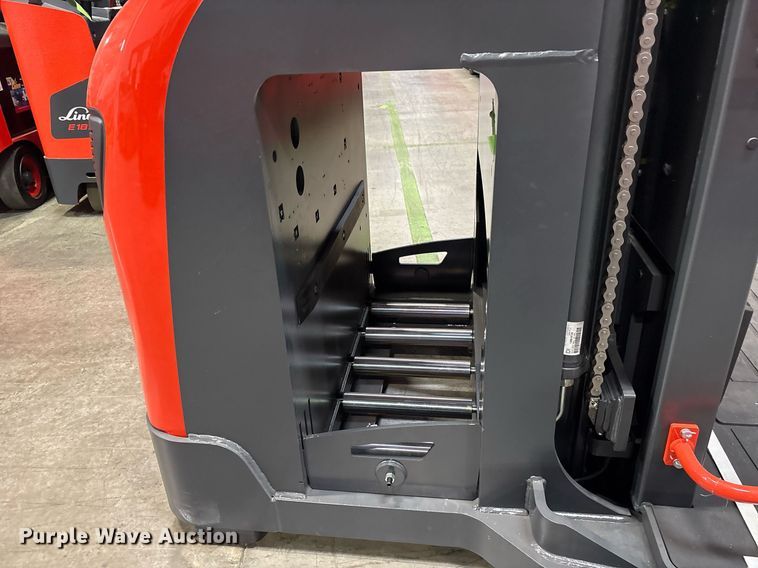 image for item ND9962 2023 Linde V15 order picker