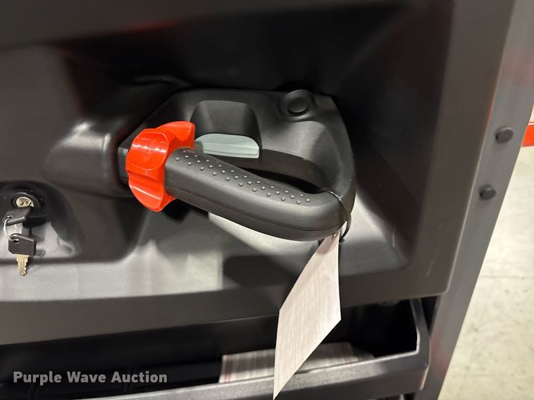 image for item ND9963 2023 Linde V15 order picker