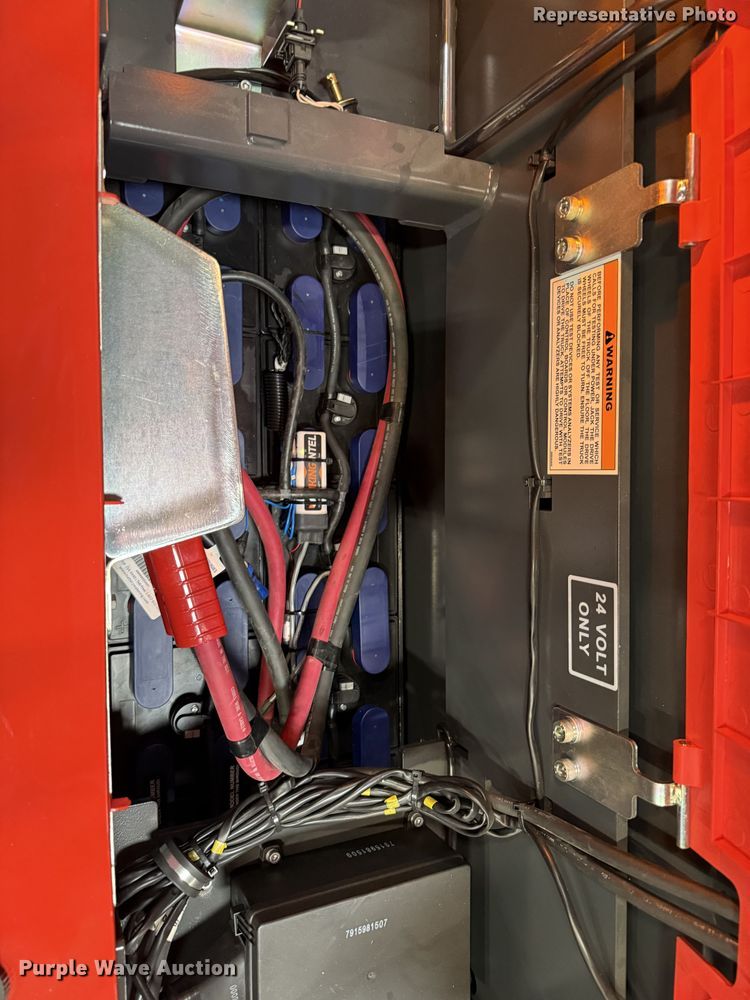 image for item ND9963 2023 Linde V15 order picker