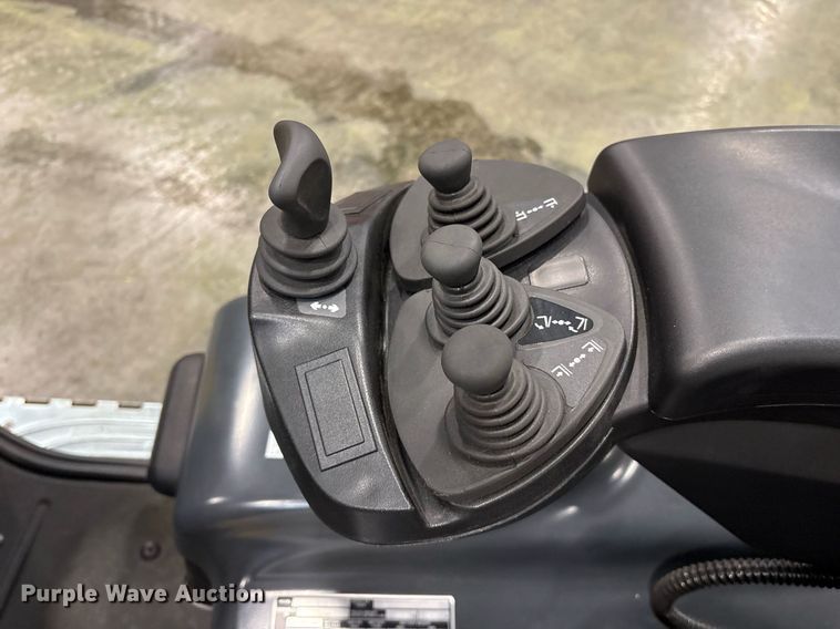 image for item ND9964 2023 Linde E18 forklift