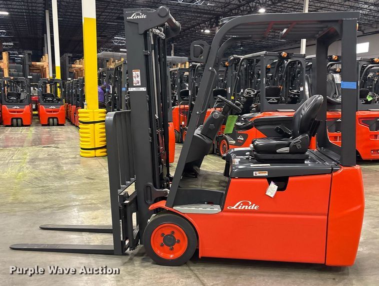 image for item ND9965 2023 Linde E18 forklift