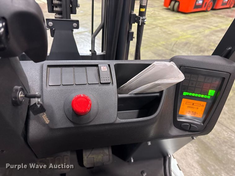 image for item ND9965 2023 Linde E18 forklift