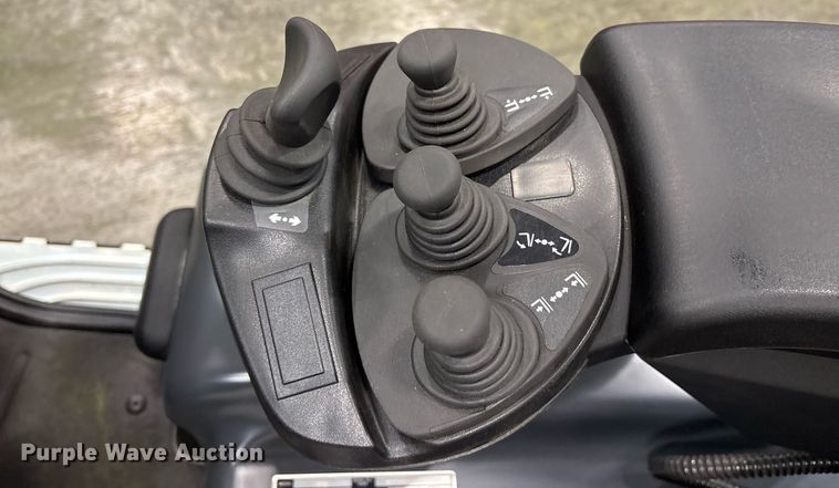 image for item ND9965 2023 Linde E18 forklift