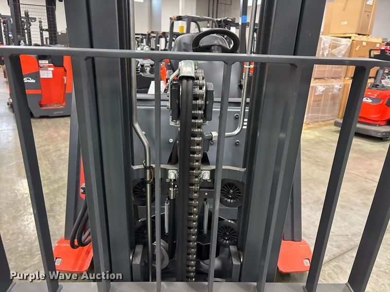 image for item ND9966 2023 Linde E18 forklift